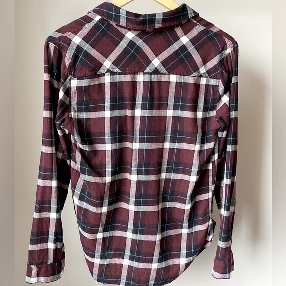 Garage Burgundy Plaid Flannel Boyfriend Button Up Long Sleeve Shirt - Picture 3 of 3